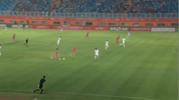 中甲半场：莱昂德罗梅开二度，向余望破门，青岛红狮2-2重庆铜梁龙