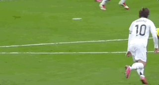 世俱杯2025-【西甲】魔笛世界波小熊破门！皇马2比0赫罗纳