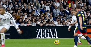 世俱杯2025-【西甲】魔笛世界波小熊破门！皇马2比0赫罗纳